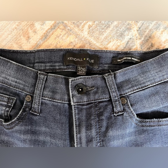 Kendal & Kyle dark denim skinny jeans ✨ - Picture 5 of 5